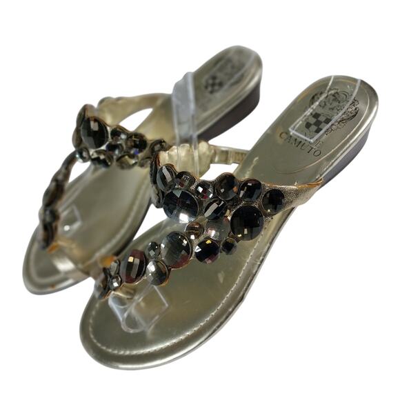 VINCE CAMUTO! GOLDEN GRECIAN STYLE FACETED JEWEL TOE STRAP HEELS, SANDALS! SZ 7B - Picture 3 of 10